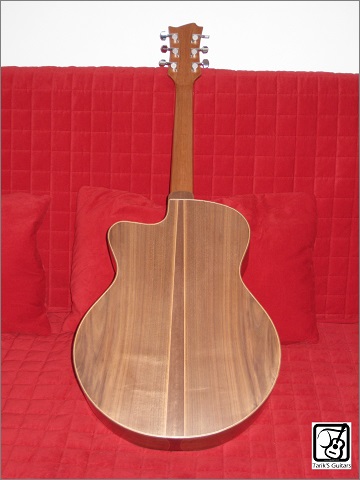 Walnut Small Jumbo guitar 02
